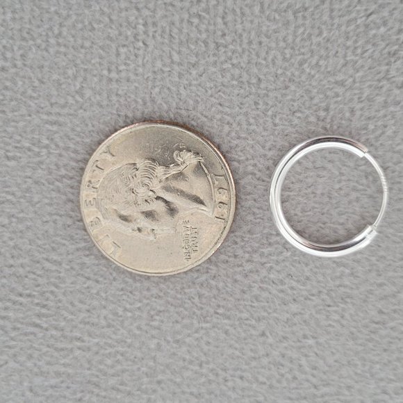 925 Sterling Silver Hoop Earrings - Picture 12 of 13